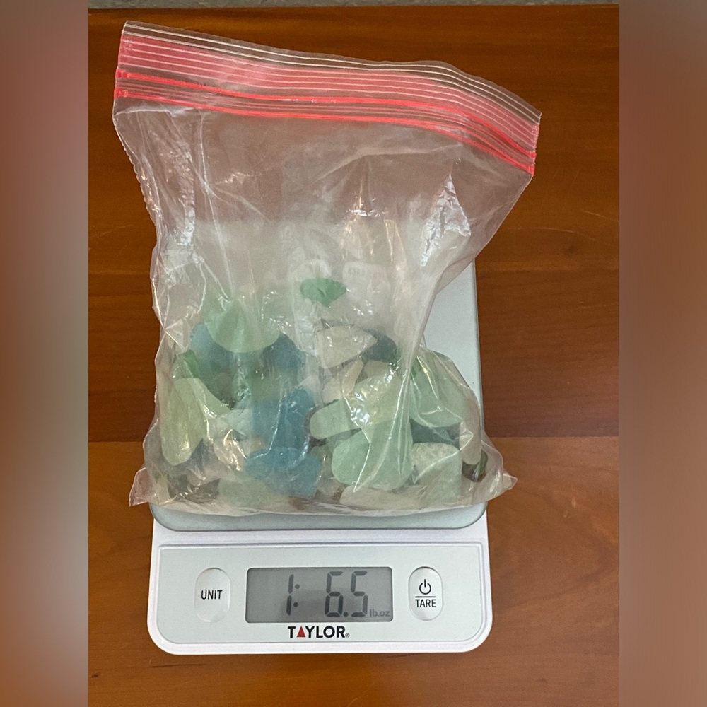 Hawaii Maui North Shore BEACH SEA GLASS 1 Pound 6 Ounces - Picture 2 of 2